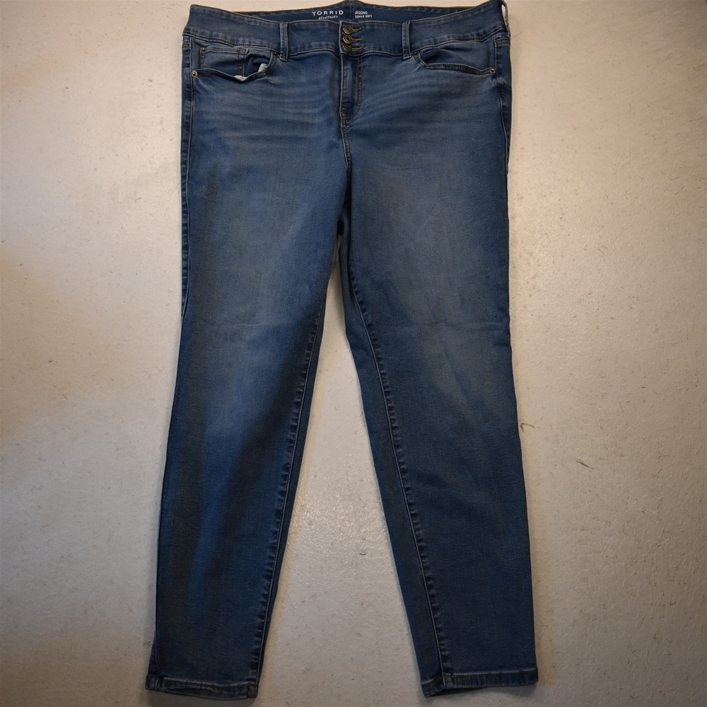Torrid 22 High Rise Jegging Super Soft Medium Stretch Denim Womens Jeans